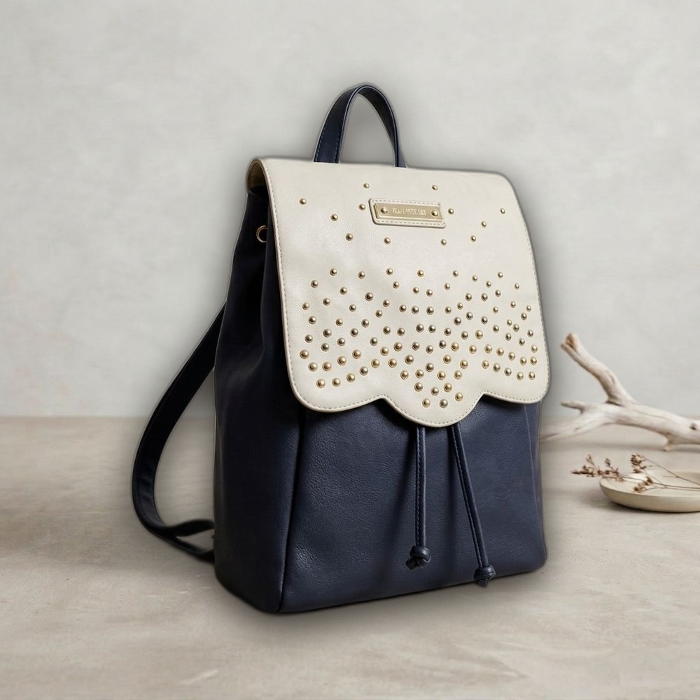 Cartera Ina Murakami